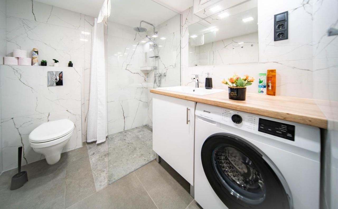 Free Parking Basilica Rob'S Home - Ac, Wi-Fi, Smart Tv Budapešť Exteriér fotografie